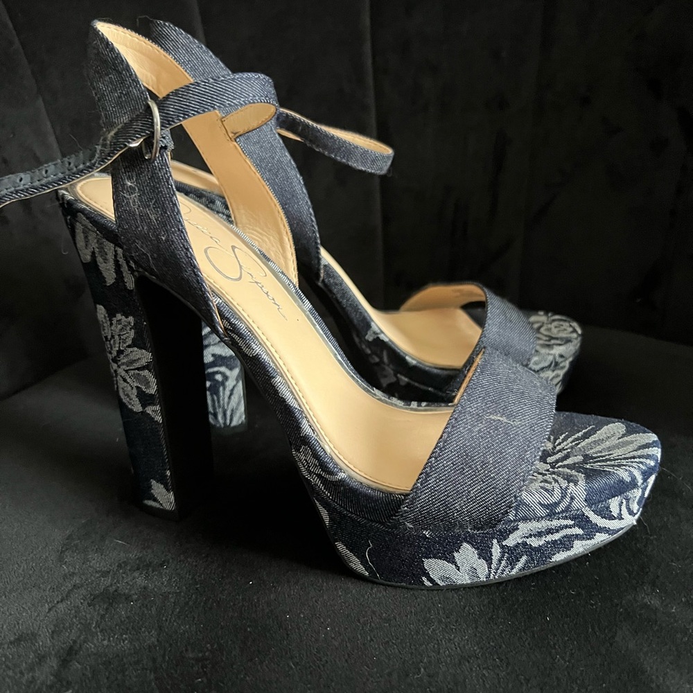 Jessica Simpson platform heels